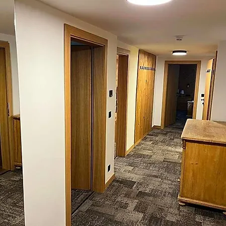 Отель Tieflehner Hof Pitztalhaus Enzenstall