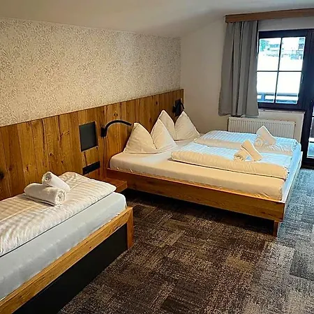 Tieflehner Hof Pitztalhaus 3* Enzenstall