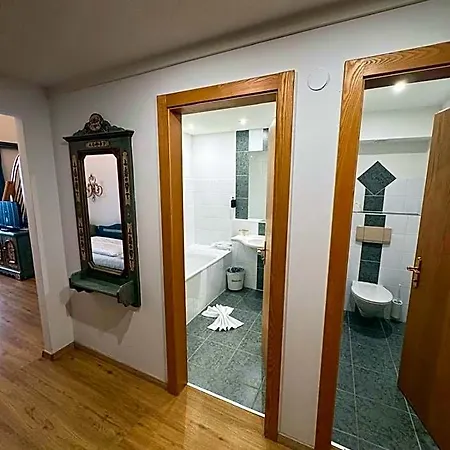 Отель Tieflehner Hof Pitztalhaus Enzenstall