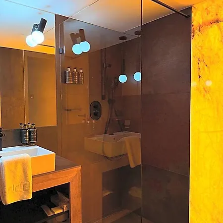 Отель Tieflehner Hof Pitztalhaus Enzenstall